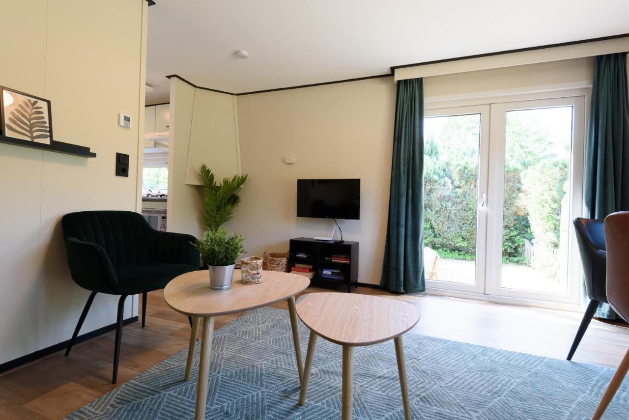 Chalet Met Eigen Tuin Aan De Veluwse Bosrand Putten Eksteriør billede